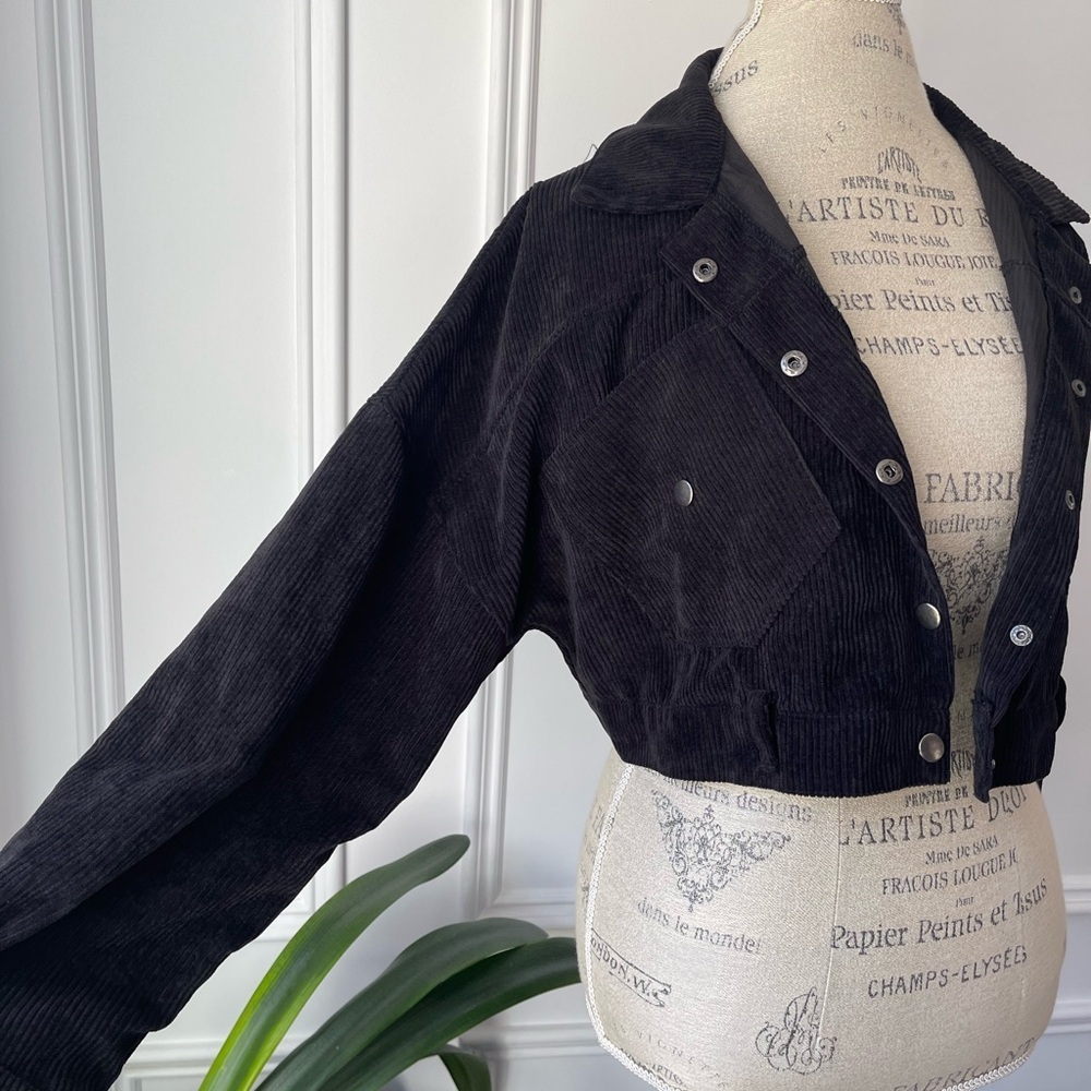 Black corduroy cropped jackets - Picture 3 of 5